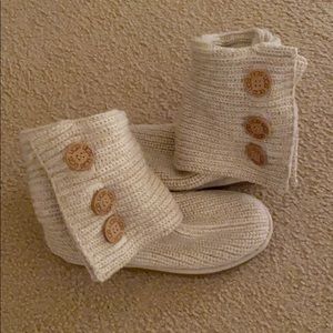 Ugg sweater boots